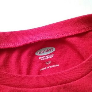 Old Navy Tops - Old Navy Chillin' Netflix Graphic Red Crop Top Old Navy Tops - Old Navy Chillin' Netflix Graphic Red Crop Top
